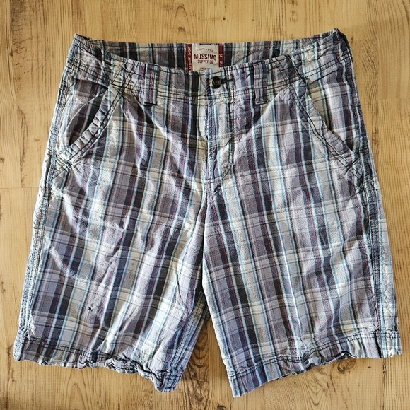 Mossimo Men's Plaid Shorts - Picture 7 of 7